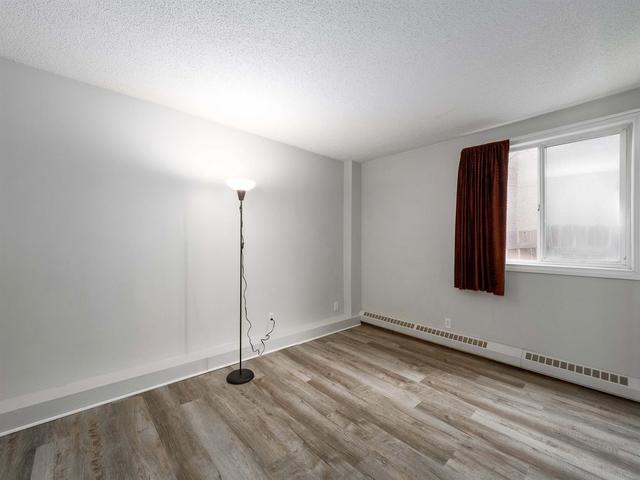 3 - 6827 Centre Street Nw, Condo with 2 bedrooms, 1 bathrooms and 1 parking in Calgary AB | Image 7