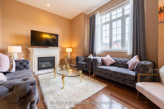 52 Acqua Dr, House detached with 3 bedrooms, 3 bathrooms and 6 parking in Vaughan ON | Image 22