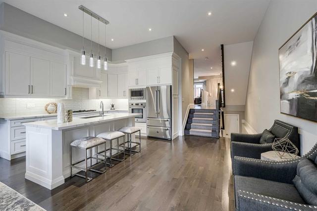 81a Seventeenth St, House detached with 3 bedrooms, 4 bathrooms and 3 parking in Toronto ON | Image 32