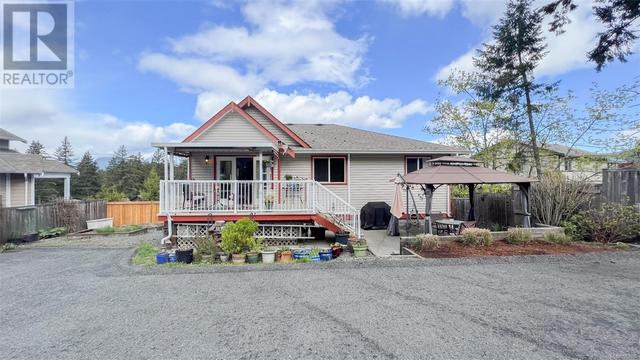 6231 Selkirk Terr, House detached with 5 bedrooms, 3 bathrooms and 4 parking in North Cowichan BC | Image 37