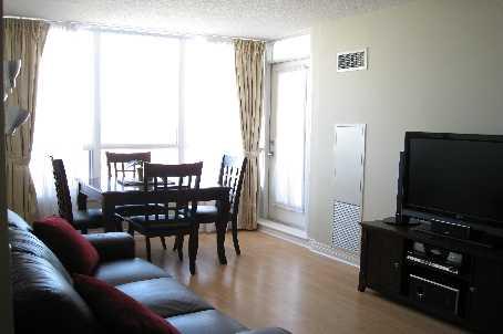 509 - 60 Disera Dr, Condo with 2 bedrooms, 2 bathrooms and 1 parking in Vaughan ON | Image 4