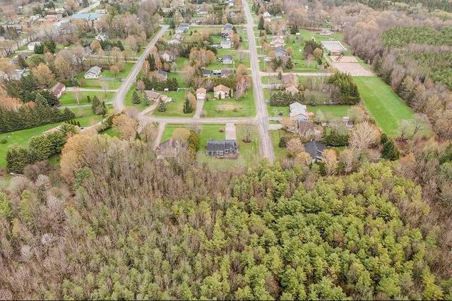 24 Duncan Dr, House detached with 3 bedrooms, 3 bathrooms and 10 parking in Oro Medonte ON | Image 17
