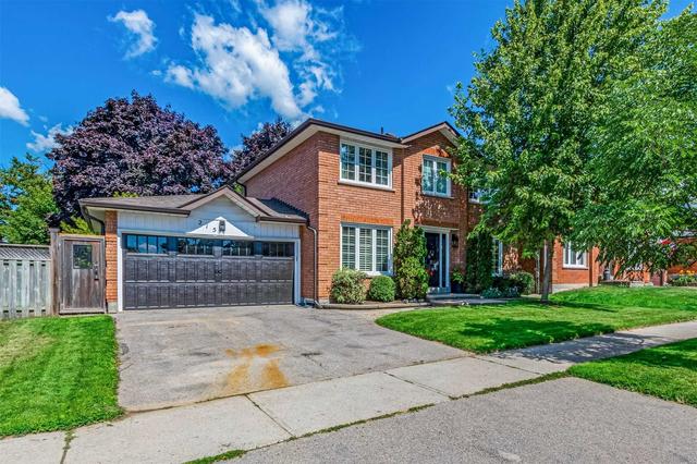 215 Hemlock Dr, House detached with 4 bedrooms, 4 bathrooms and 4 parking in Whitchurch Stouffville ON | Image 12