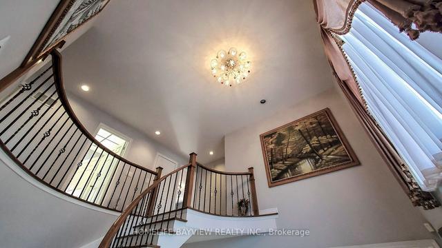 246 Thornway Ave, House detached with 5 bedrooms, 4 bathrooms and 6 parking in Vaughan ON | Image 18