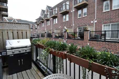 th93 - 117b The Queensway Ave, Townhouse with 3 bedrooms, 2 bathrooms and 2 parking in Toronto ON | Image 9