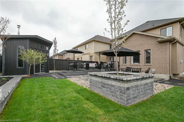 1298 Eagletrace Drive, House detached with 5 bedrooms, 3 bathrooms and 6 parking in London ON | Image 40