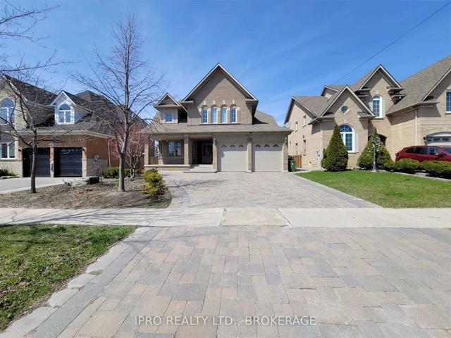 274 Falstaff Ave, House detached with 4 bedrooms, 4 bathrooms and 6 parking in Toronto ON | Image 12