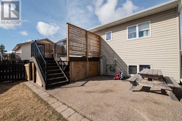 9603 91 Street, House detached with 5 bedrooms, 2 bathrooms and 2 parking in Sexsmith AB | Image 21