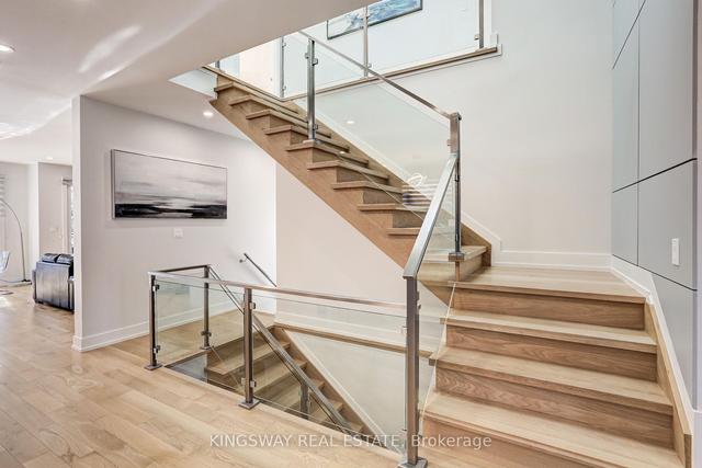 201 Van Dusen Blvd, House detached with 4 bedrooms, 6 bathrooms and 5 parking in Toronto ON | Image 21