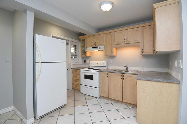 18 - 6 Vineland Ave, Condo with 2 bedrooms, 1 bathrooms and 0 parking in Hamilton ON | Image 8