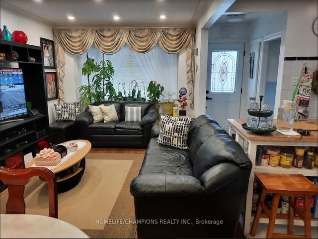 436 Oakwood Ave, House detached with 2 bedrooms, 2 bathrooms and 4 parking in Toronto ON | Image 20