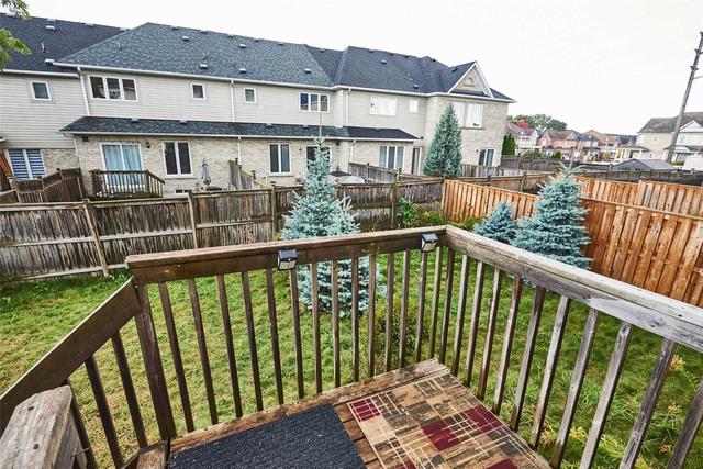 25 Odessa Cres, House attached with 3 bedrooms, 3 bathrooms and 2 parking in Whitby ON | Image 27