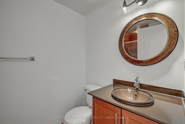 703 - 8 Scollard St, Condo with 2 bedrooms, 2 bathrooms and 1 parking in Toronto ON | Image 6