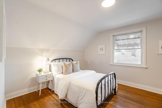 274 West 2nd St, House detached with 3 bedrooms, 1 bathrooms and 3 parking in Hamilton ON | Image 15