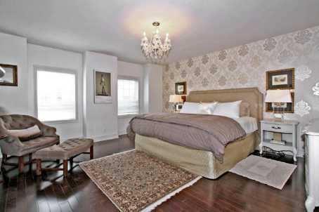 th9 - 60 Lorindale Ave, Townhouse with 3 bedrooms, 3 bathrooms and 45 parking in Toronto ON | Image 5