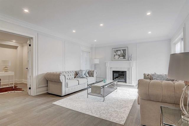 86 Montgomery Crt, House detached with 4 bedrooms, 5 bathrooms and 8 parking in Markham ON | Image 7