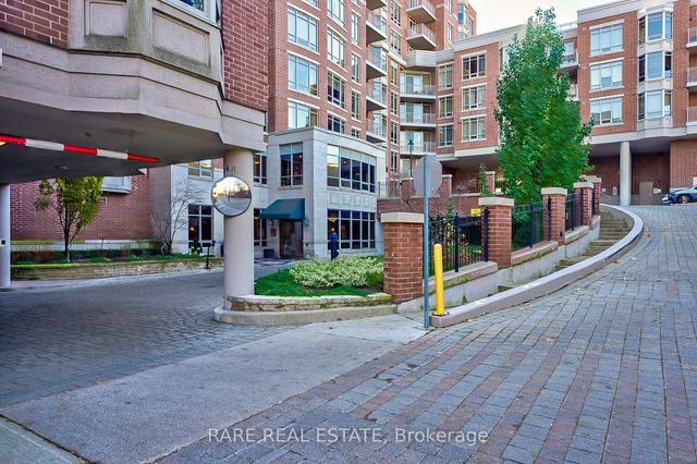 320 - 10101 Yonge St, Condo with 2 bedrooms, 3 bathrooms and 2 parking in Richmond Hill ON | Image 36