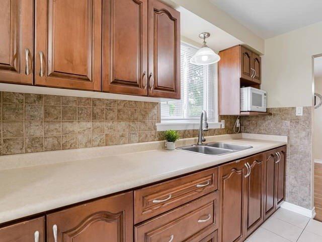 89 Cloverdale Dr, House semidetached with 4 bedrooms, 4 bathrooms and 5 parking in Brampton ON | Image 26