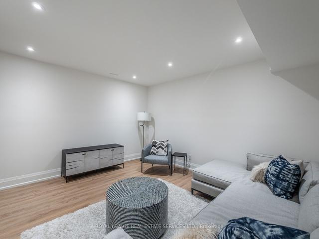 115 Sherwood Ave, House semidetached with 4 bedrooms, 5 bathrooms and 2 parking in Toronto ON | Image 27