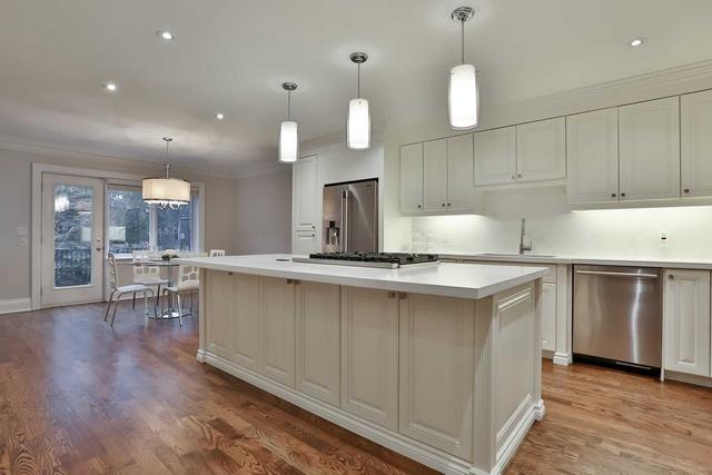 181 Ridley Blvd, House detached with 5 bedrooms, 5 bathrooms and 6 parking in Toronto ON | Image 4