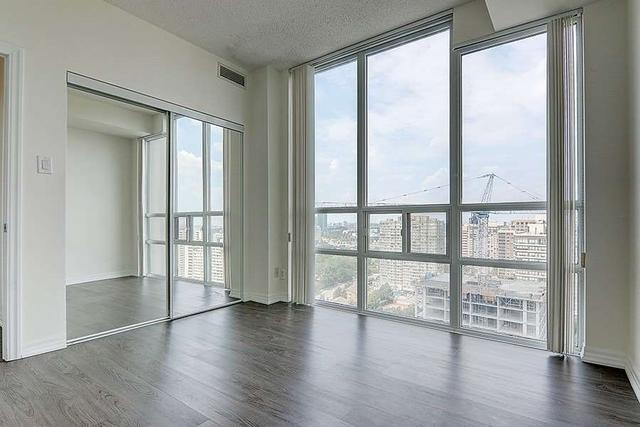 2809 - 3515 Kariya Dr, Condo with 2 bedrooms, 2 bathrooms and 1 parking in Mississauga ON | Image 6