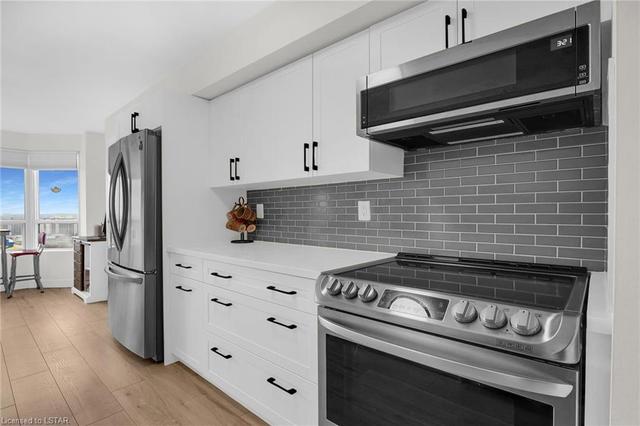 Stainless Appliances | Image 26