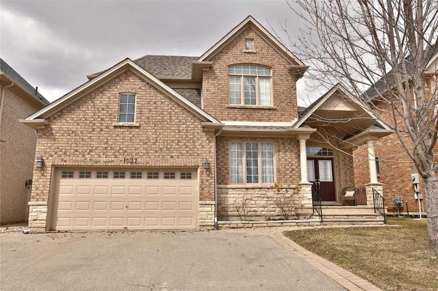 1037 Kestell Blvd, House detached with 4 bedrooms, 4 bathrooms and 2 parking in Oakville ON | Image 1
