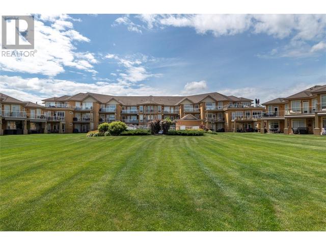 305 - 3570 Woodsdale Road, Condo with 3 bedrooms, 2 bathrooms and 1 parking in Lake Country BC | Image 24