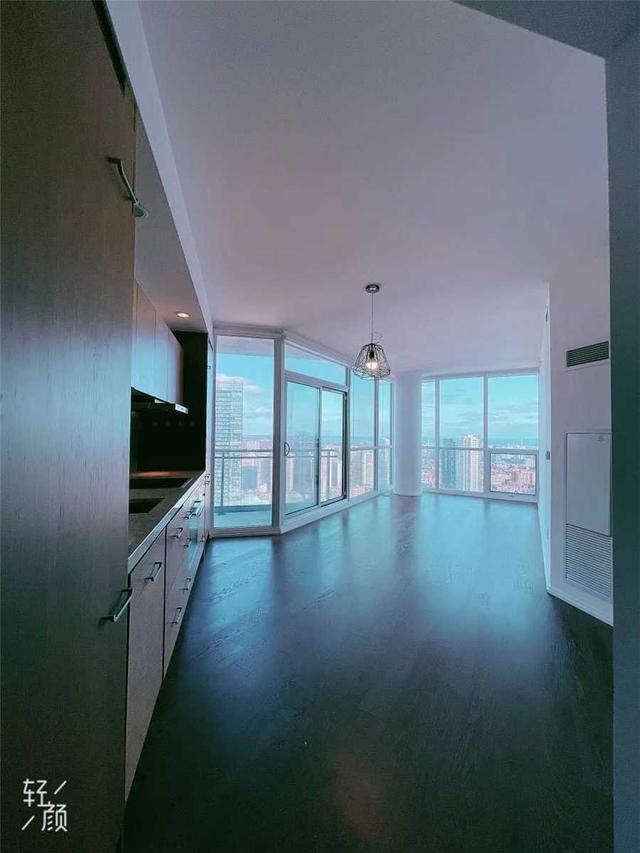 4712 - 45 Charles St E, Condo with 2 bedrooms, 2 bathrooms and 1 parking in Toronto ON | Image 23