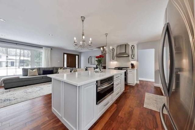 470 Forestwood Cres, House detached with 3 bedrooms, 2 bathrooms and 5 parking in Burlington ON | Image 7