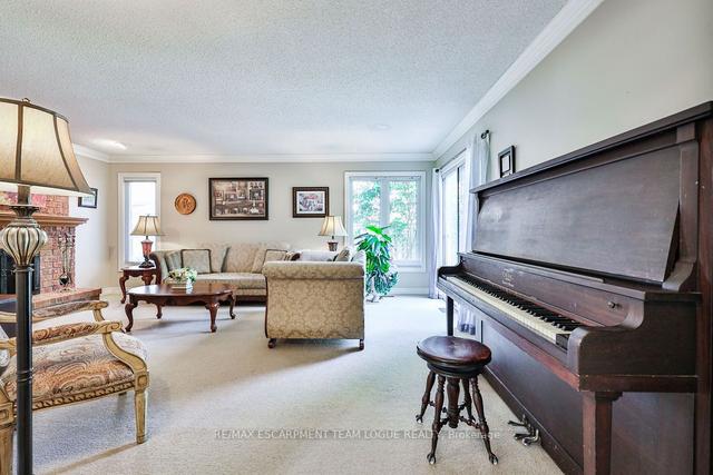 4220 Millcroft Park Dr, House detached with 4 bedrooms, 4 bathrooms and 4 parking in Burlington ON | Image 6