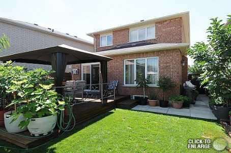 8 Topaz Crt, House detached with 3 bedrooms, 3 bathrooms and 3 parking in Vaughan ON | Image 9