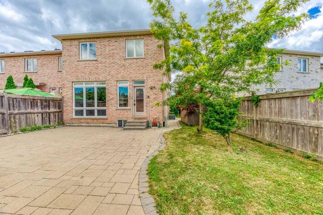3011 Richview Blvd, House attached with 3 bedrooms, 3 bathrooms and 4 parking in Oakville ON | Image 30