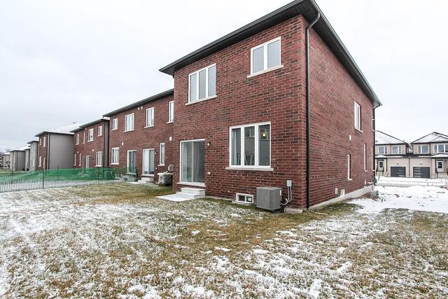 16 Lisa St, House attached with 3 bedrooms, 3 bathrooms and 3 parking in Wasaga Beach ON | Image 23
