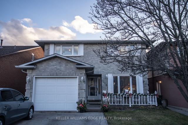 218 Parkwood Cres, House detached with 3 bedrooms, 3 bathrooms and 5 parking in Hamilton ON | Image 1