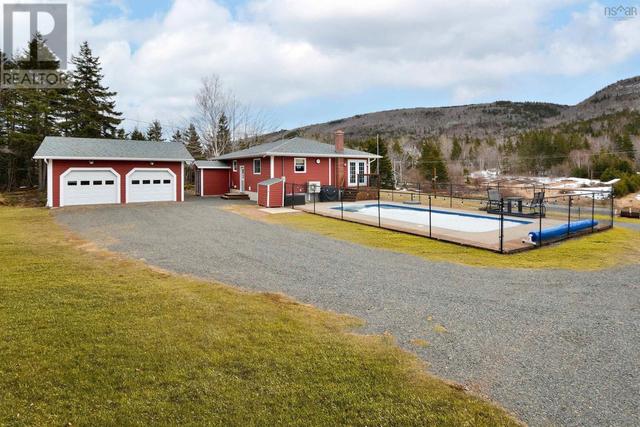 47708 Cabot Trail, House detached with 3 bedrooms, 2 bathrooms and null parking in Victoria, Subd. A NS | Image 1