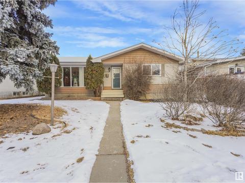 11208 35a Av Nw, House detached with 5 bedrooms, 2 bathrooms and 4 parking in Edmonton AB | Card Image
