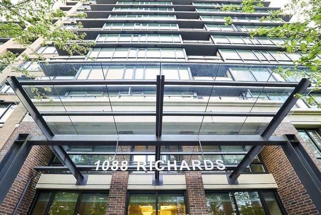 1705 - 1088 Richards Street, Condo with 2 bedrooms, 2 bathrooms and null parking in Vancouver BC | Card Image