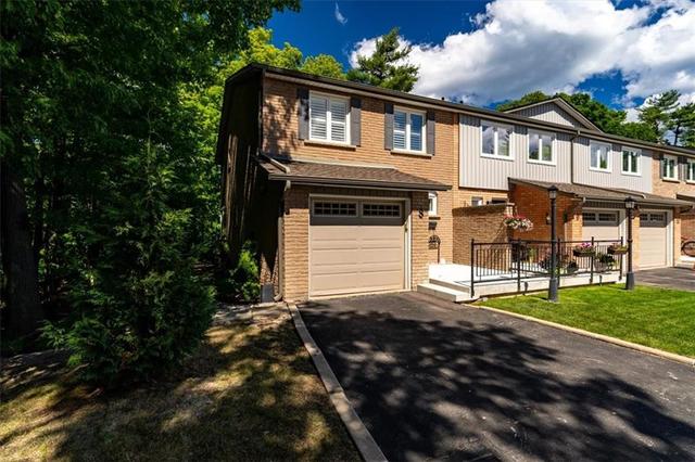 08 - 1241 Mccraney Street E, House attached with 3 bedrooms, 2 bathrooms and 1 parking in Oakville ON | Image 2