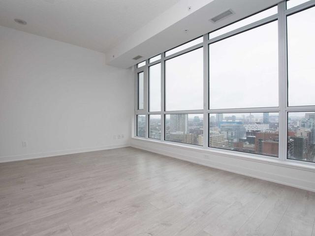 2010 - 199 Richmond St W, Condo with 1 bedrooms, 1 bathrooms and 0 parking in Toronto ON | Image 3