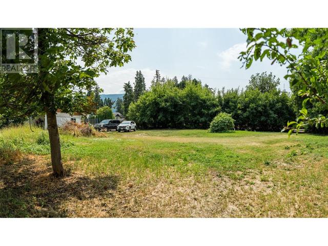 3035 Pleasant Valley Road, House detached with 3 bedrooms, 1 bathrooms and null parking in Armstrong BC | Image 3