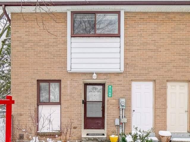 176 Fleetwood Cres, Townhouse with 3 bedrooms, 2 bathrooms and 1 parking in Brampton ON | Image 12
