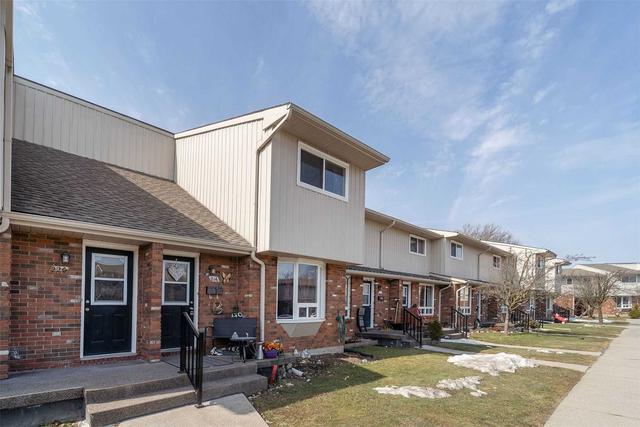 216 - 100 Brownleigh Ave, Townhouse with 3 bedrooms, 1 bathrooms and 1 parking in Welland ON | Image 16