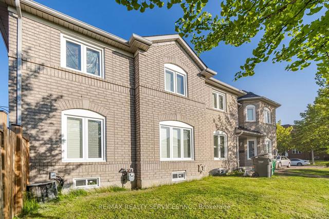 123 Oatfield Rd S, House semidetached with 4 bedrooms, 3 bathrooms and 4 parking in Brampton ON | Image 34