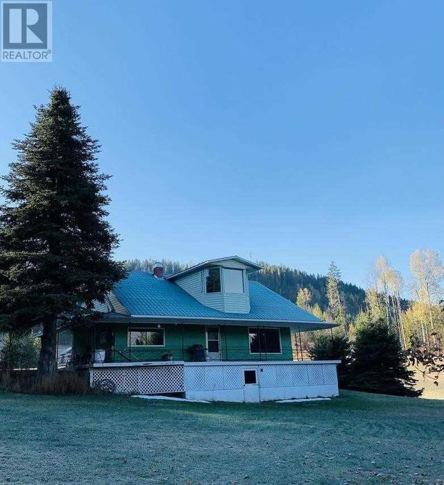 323 Webster Rd, House detached with 4 bedrooms, 1 bathrooms and 6 parking in Kootenay Boundary A BC | Image 18