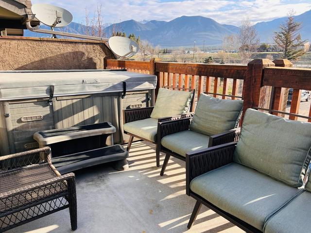 720 9th Avenue, House attached with 3 bedrooms, 3 bathrooms and 3 parking in Invermere BC | Image 18