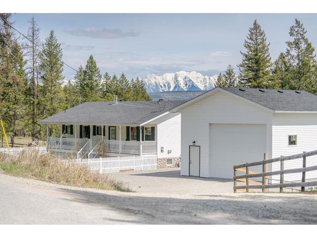 1958 Hunter Road, House detached with 3 bedrooms, 2 bathrooms and null parking in East Kootenay C BC | Image 3