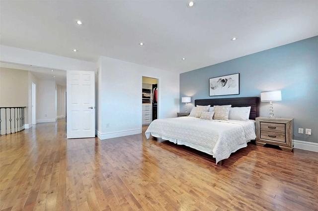 1341 Clarence St, House detached with 4 bedrooms, 6 bathrooms and 5 parking in Vaughan ON | Image 8
