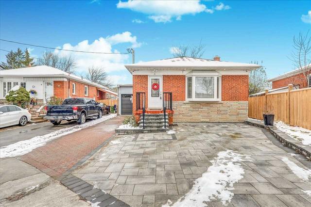 31 Benlight Cres, House detached with 3 bedrooms, 4 bathrooms and 6 parking in Toronto ON | Image 23