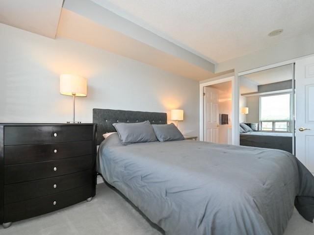 516 - 16 Dallimore Circ, Condo with 2 bedrooms, 2 bathrooms and 1 parking in Toronto ON | Image 8